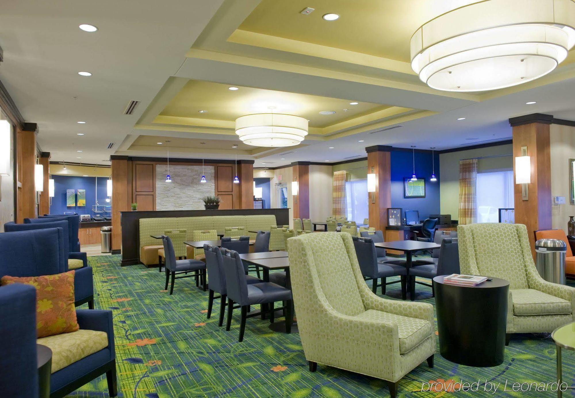 Fairfield Inn & Suites Columbus Restoran foto